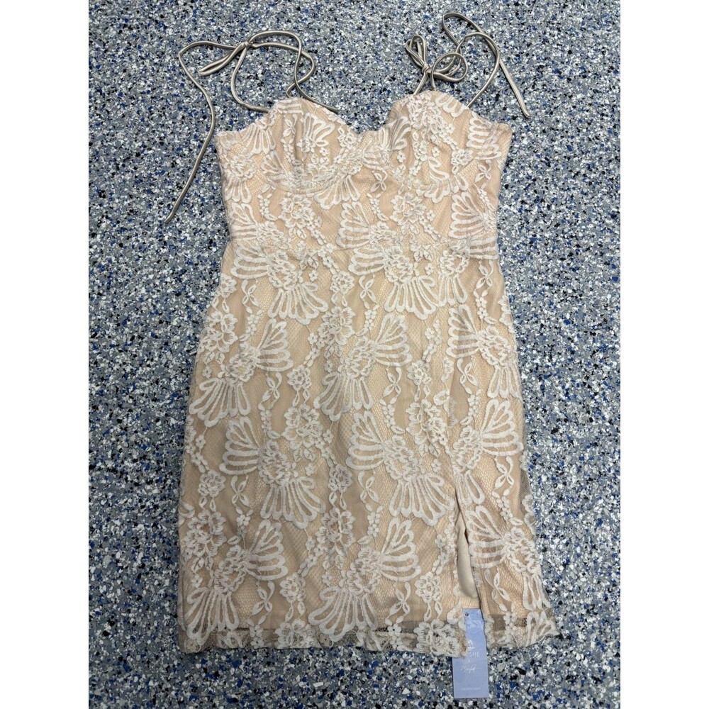 Cupshe Cream-colored Floral Lace Mini Dress Adjustable Straps & Side Slit Size S - Picture 3 of 11